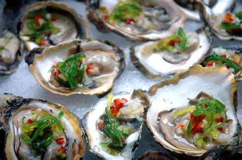  Guobaorou: Uma Festa De Texturas Explosivas E Um Banquete De Sabores Atemporais?